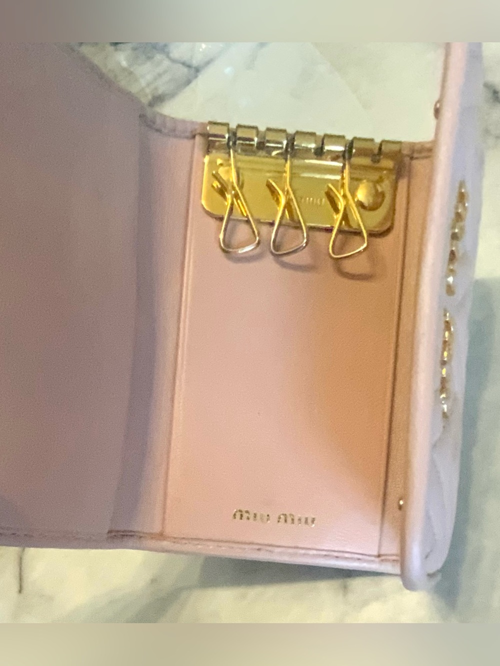 Miu Miu Quilted dusty rose color Leather keyholder with Gold Logo - Picture 5 of 12